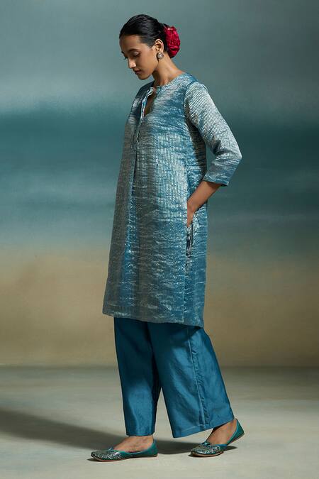Shop_Dressfolk_Blue Chanderi Zari Split V-neck Sharvari Stripe Woven A-line Kurta Set_Online_at_Aza_Fashions