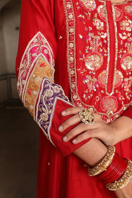 Shop_Amoree by Shikha Chaudhry_Red Silk Embroidery, Sequins Round Neck Zaheen Floral Short Anarkali Set 