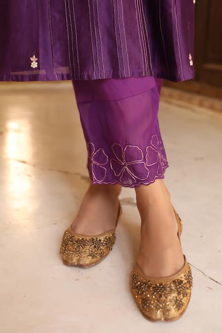 Buy_Amoree by Shikha Chaudhry_Purple Silk Embroidery, Beads, Zari V-neck Butti Work Kurta Set _Online_at_Aza_Fashions