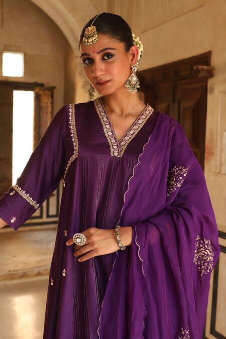 Shop_Amoree by Shikha Chaudhry_Purple Silk Embroidery, Beads, Zari V-neck Butti Work Kurta Set 