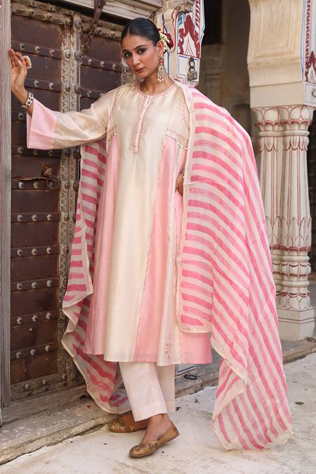 Shop_Amoree by Shikha Chaudhry_Ivory Silk Embroidery Round Neck Mishthi Gathered Kurta Set _Online_at_Aza_Fashions