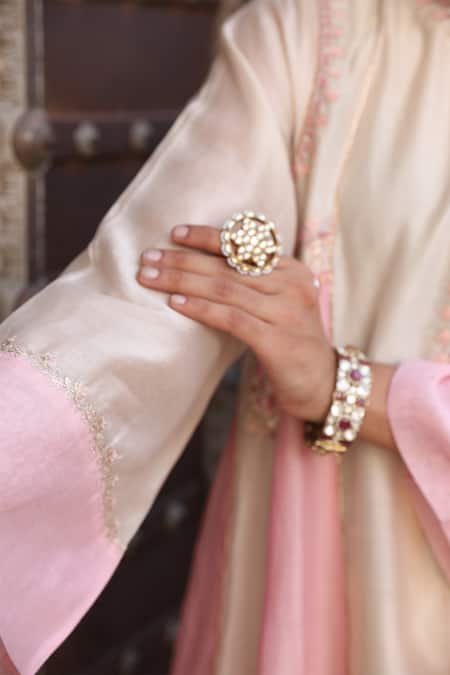 Buy_Amoree by Shikha Chaudhry_Ivory Silk Embroidery Round Neck Mishthi Gathered Kurta Set 