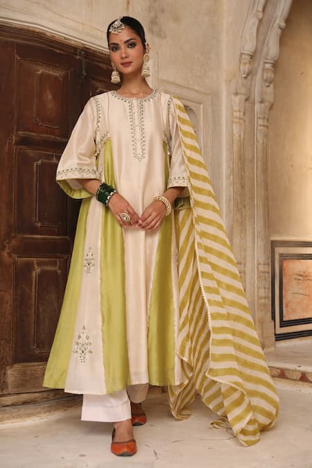 Amoree india Ivory Silk Embroidery, Sequins Round Neck Mishthi Gathered Kurta Set 