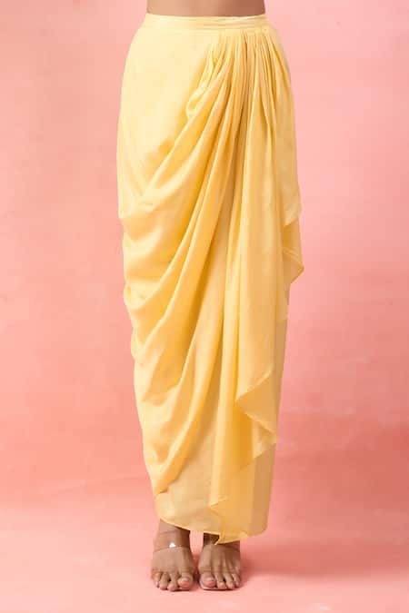 Shop Alaya Advani Yellow Georgette Embroidery V-neck Floral Cape And Draped Skirt Set Online at Aza Fashions Shop_Alaya Advani_Yellow Georgette Embroidery V-neck Floral Cape And Draped Skirt Set _Online_at_Aza_Fashions