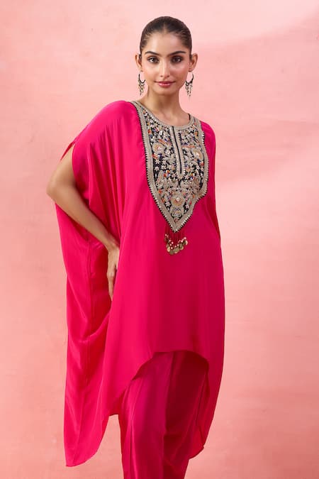 Buy_Alaya Advani_Pink Crepe Embroidery, Beads Round Neck Cape Kurta And Tulip Pant Set 