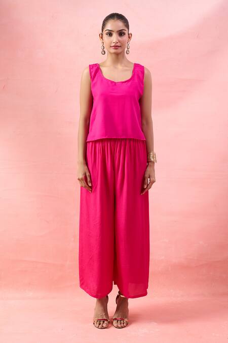 Alaya Advani_Pink Crepe Embroidery, Beads Round Neck High-low Kurta And Flared Pant Set _Online_at_Aza_Fashions