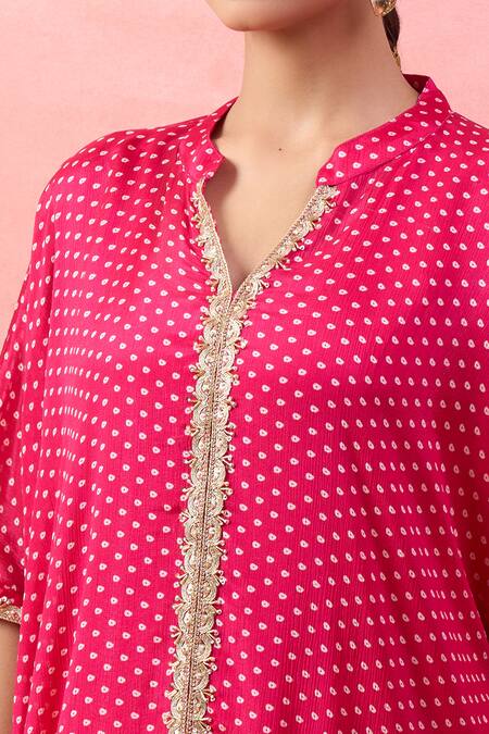 Shop Alaya Advani Pink Georgette Embroidery Split V-neck Bandhani Kurta And Flared Pant Set Shop_Alaya Advani_Pink Georgette Embroidery Split V-neck Bandhani Kurta And Flared Pant Set