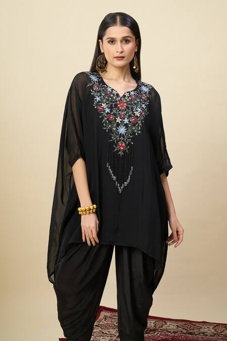 Buy_Alaya Advani_Black Georgette Notched Neck Embroidered Cape And Dhoti Pant Set 