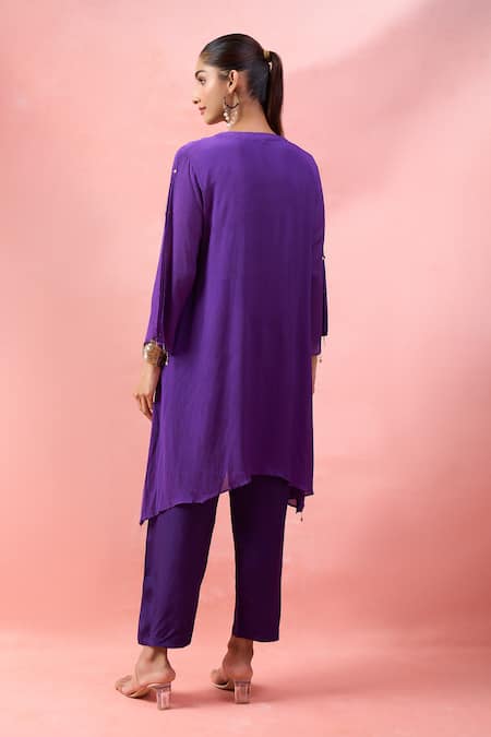 Alaya Advani High-Low Embroidered Kurta & Pant Set 