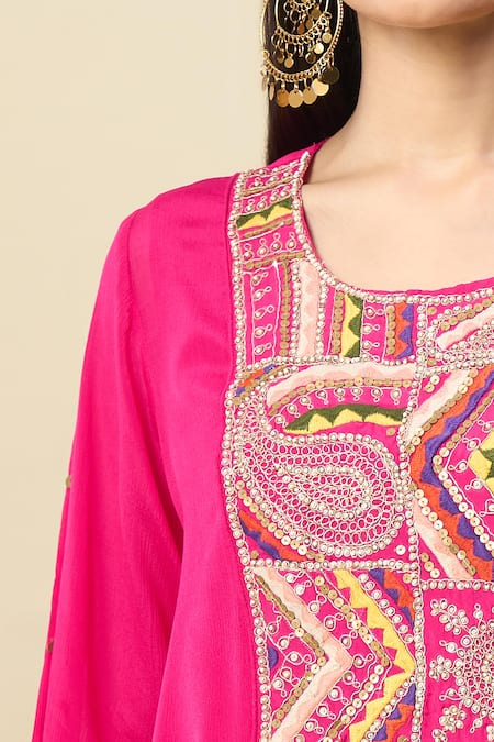 Alaya Advani_Pink Georgette Embroidery, Beads Round Neck High-low Yoke Kurta And Pant Set _Online_at_Aza_Fashions