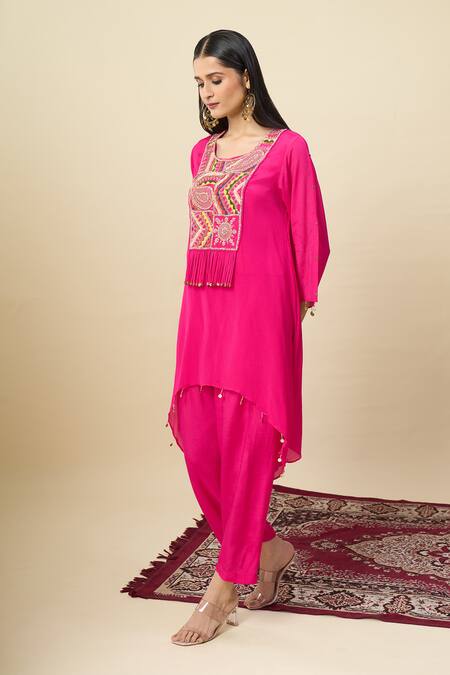 Alaya Advani_Pink Georgette Embroidery, Beads Round Neck High-low Yoke Kurta And Pant Set _at_Aza_Fashions