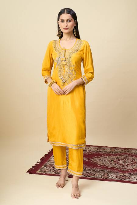 Buy_Alaya Advani_Yellow Crepe Embroidery, Beads, Tassels V-neck Yoke Kurta And Pant Set _Online_at_Aza_Fashions