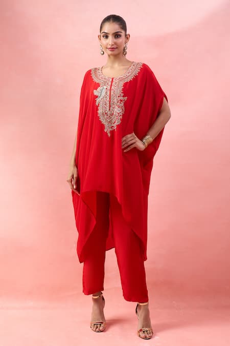 Alaya Advani Red Crepe Embroidery Round Neck Yoke Cape Kurta And Pant Set 