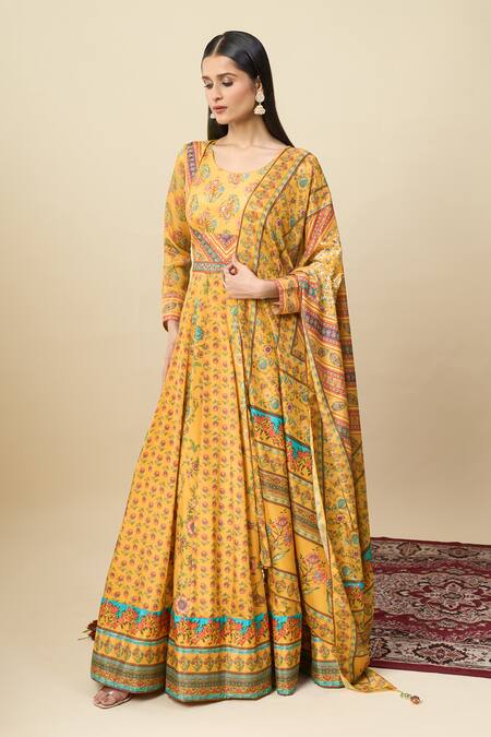 Buy Alaya Advani Yellow Silk Satin Embroidery Round Neck Floral Print Anarkali And Dupatta Set Buy_Alaya Advani_Yellow Silk Satin Embroidery Round Neck Floral Print Anarkali And Dupatta Set
