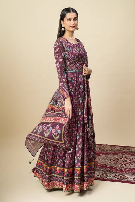 Buy_Alaya Advani_Purple Silk Satin Embroidery Round Neck Floral Print Anarkali With Dupatta 