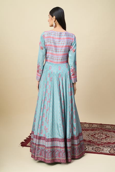 Alaya Advani Printed Anarkali With Paisley Dupatta 
