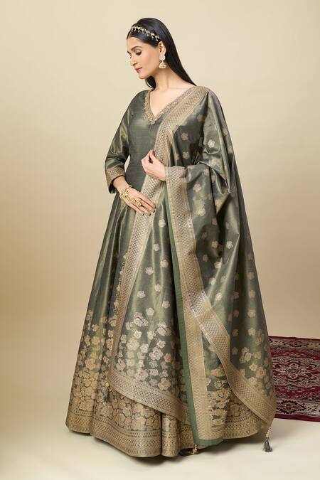 Buy_Alaya Advani_Gray Georgette Embroidery, Zari Shimmer Anarkali With Floral Butti Dupatta _Online_at_Aza_Fashions