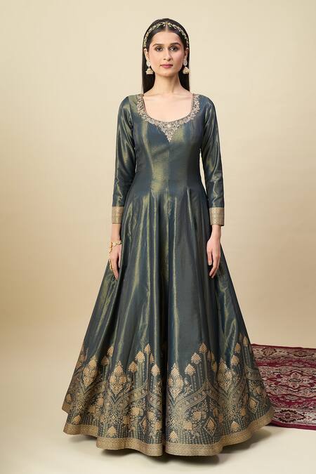 Alaya Advani_Blue Georgette Embroidery, Zari Scoop Neck Shimmer Anarkali With Floral Dupatta _Online_at_Aza_Fashions
