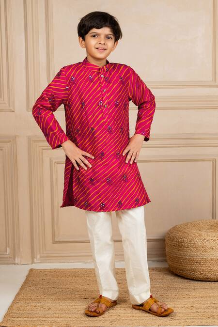 JILMIL DREAMWEAR Pink Cotton Mirrors Dark Work Kurta And Pant Set Online at Aza Fashions JILMIL DREAMWEAR_Pink Cotton Mirrors Dark Work Kurta And Pant Set _Online_at_Aza_Fashions