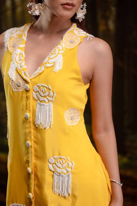 Harshita Jain_Mustard Crepe Embroidery, Tassels, Beads V-neck Kurta With Trouser _Online_at_Aza_Fashions