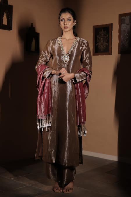 Vana Ethnics Brown Tissue Gemstones, Pearls, The Tamra Sundari Neckline Embroidered Kurta Set 