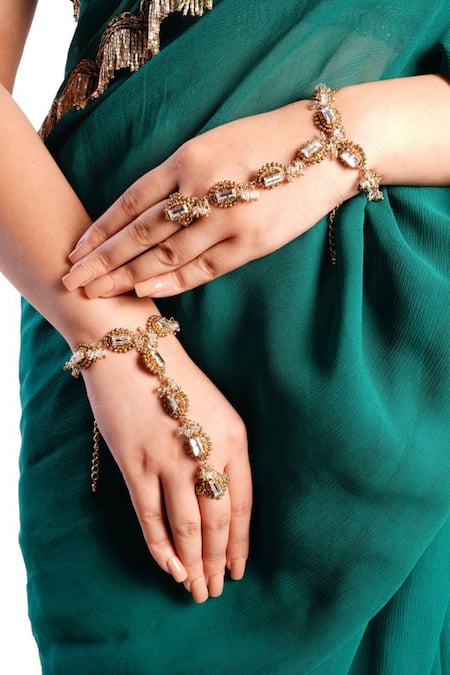 Vaidaan Gold Plated Stones, Beads Aadrika Embellished Haathphool 