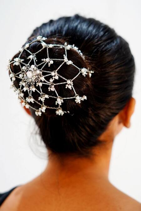 Vaidaan_Silver Ambar Embellished Hair Accessory _Online_at_Aza_Fashions