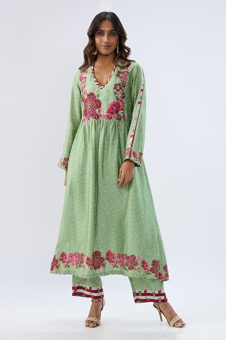 Buy_Label Niti Bothra_Green Tencel, Silk Beads, Sequins, Embroidery V-neck Floral Pattern Kurta Set _Online_at_Aza_Fashions