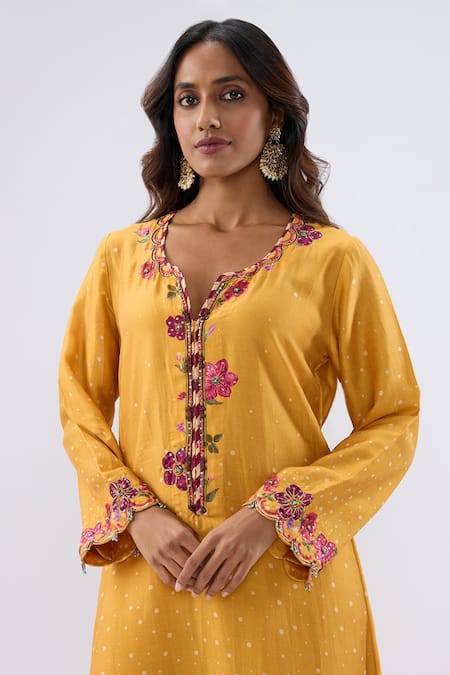 Buy_Label Niti Bothra_Yellow Tencel, Silk Beads, Sequins, Embroidery Blossom Pattern Kurta And Pant Set 