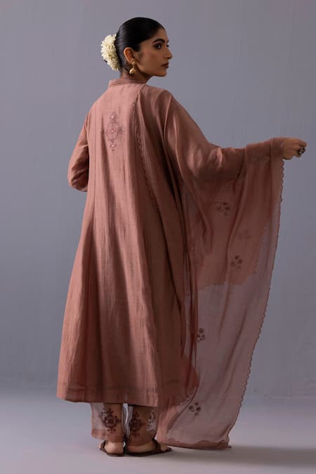 Label Shreya Sharma Ankita Embroidered Kurta Set 