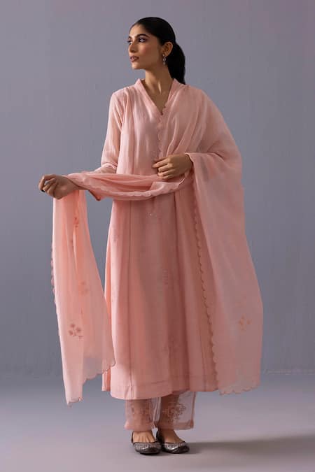 Label Shreya Sharma Pink Chanderi, Organza Embroidery Split V-neck Ankita Thread Kurta Set 