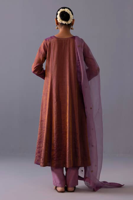 Label Shreya Sharma Himani Neckline Embroidered Kurta Set 