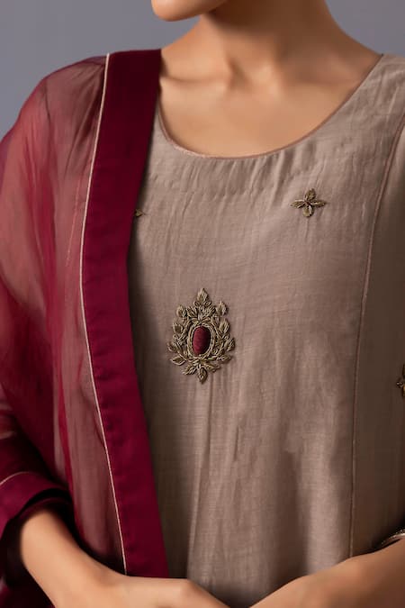 Label Shreya Sharma_Beige Chanderi, Organza Embroidery, Stones Round Neck Noor Placement Kurta Set _at_Aza_Fashions