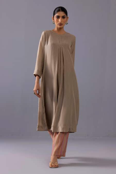 Buy_Label Shreya Sharma_Gray Silk, Cotton Round Neck Maya Pintuck Kurta And Pant Set _Online_at_Aza_Fashions
