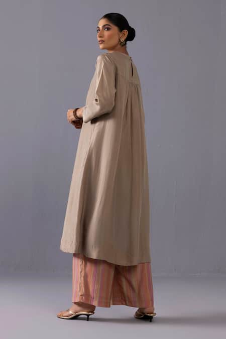 Label Shreya Sharma_Gray Silk, Cotton Round Neck Maya Pintuck Kurta And Pant Set _at_Aza_Fashions