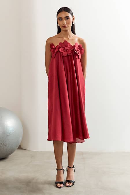 Notsosure_Red Chanderi Silk Fabric Flowers Bandeau Neck 3d Floral Embellished Tube Dress _Online_at_Aza_Fashions