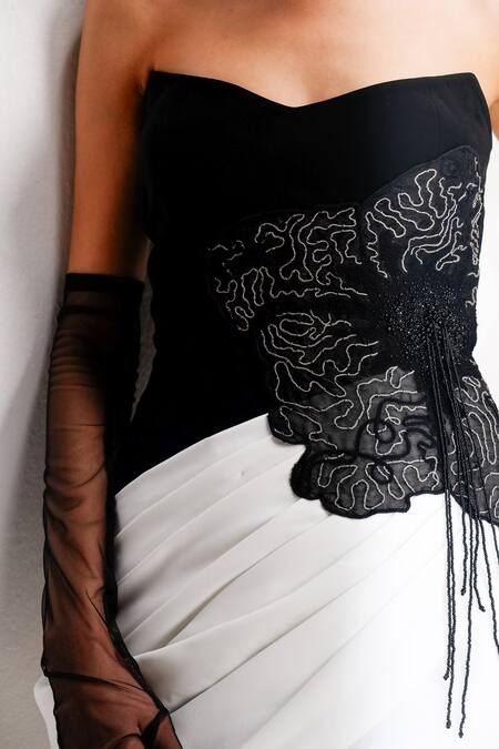 Siddhant Agrawal Black Polyester Embroidery Sweetheart Neck Silver Dusk Bloom Dress at Aza Fashions Siddhant Agrawal_Black Polyester Embroidery Sweetheart Neck Silver Dusk Bloom Dress _at_Aza_Fashions