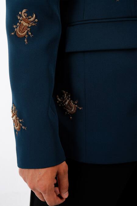 Buy_Siddhant Agrawal_Green Crepe Embroidery The Scarabloom Blazer 