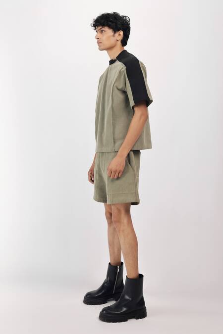 Siddhant Agrawal_Green Rawfern Shorts _Online_at_Aza_Fashions