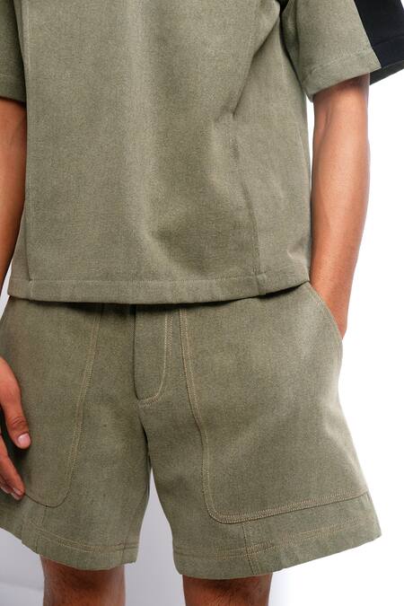 Buy_Siddhant Agrawal_Green Rawfern Shorts 