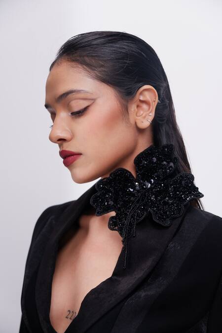 Buy_Siddhant Agrawal_Black Ember Bloom Choker _Online_at_Aza_Fashions