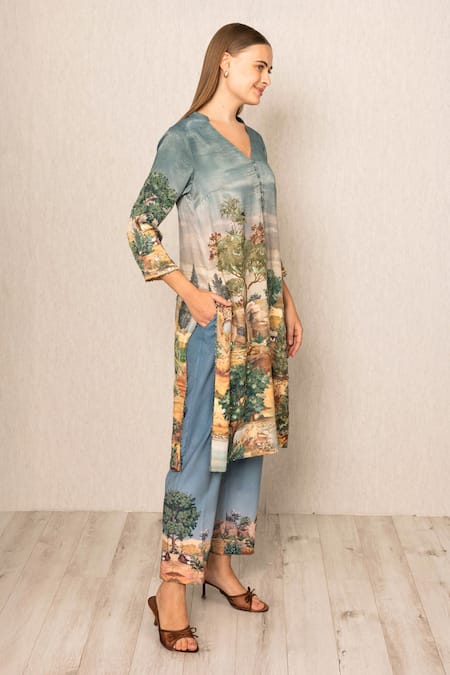 Shop RANNA GILL Blue Polyester Split V-neck Bern Jungle Pattern Tunic Set Online at Aza Fashions Shop_RANNA GILL_Blue Polyester Split V-neck Bern Jungle Pattern Tunic Set_Online_at_Aza_Fashions