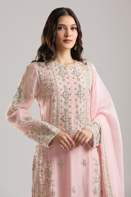 Buy_Anamika Khanna_Pink Embroidery Round Neck Kurta Set 