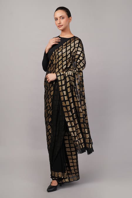 Buy_Abraham And Thakore_Black Viscose Georgette Sequins Tiles Saree _Online_at_Aza_Fashions