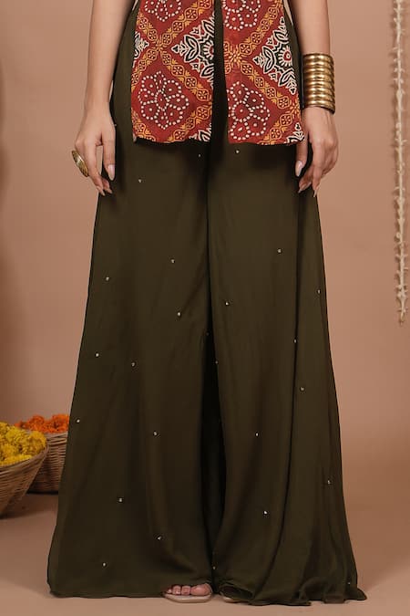 Buy_Ahi Clothing_Red Georgette Stones, Zari Sweetheart Neck Bandhani Print Kurta Set _Online_at_Aza_Fashions