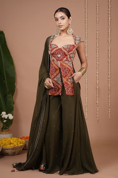 Ahi Clothing Red Georgette Stones, Zari Sweetheart Neck Bandhani Print Kurta Set 