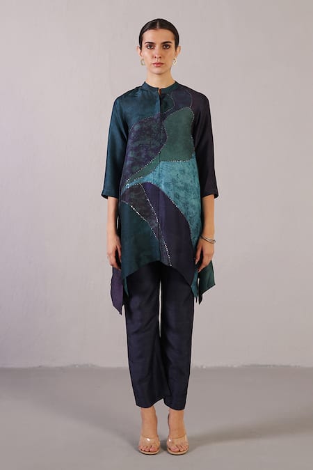 Clos Blue Dupion, Silk Sequins Mandarin Collar Flowna Pattern Kurta With Pant 