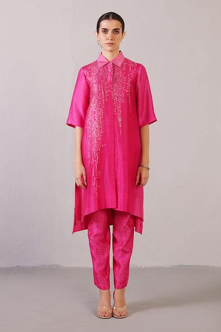 Clos Fuchsia Dupion, Silk Sequins Collared Glint Pattern Kurta With Pant 