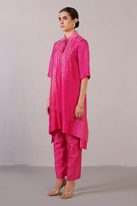 Clos_Fuchsia Dupion, Silk Sequins Collared Glint Pattern Kurta With Pant _Online_at_Aza_Fashions
