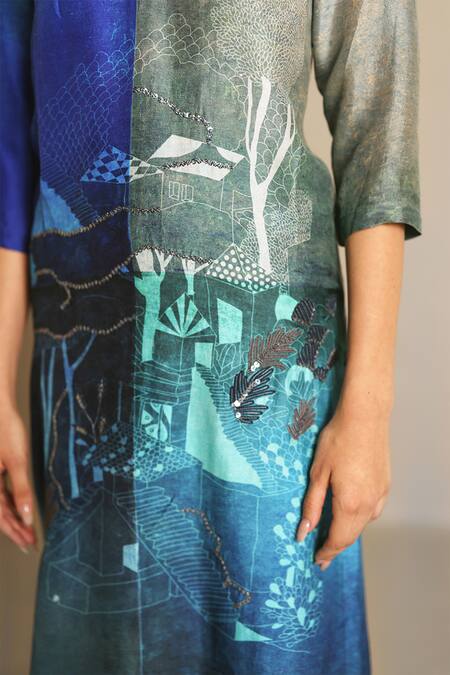 Shop_Clos_Blue Dupion, Silk Embroidery V-neck Horizon Pattern Kurta With Pant _Online_at_Aza_Fashions